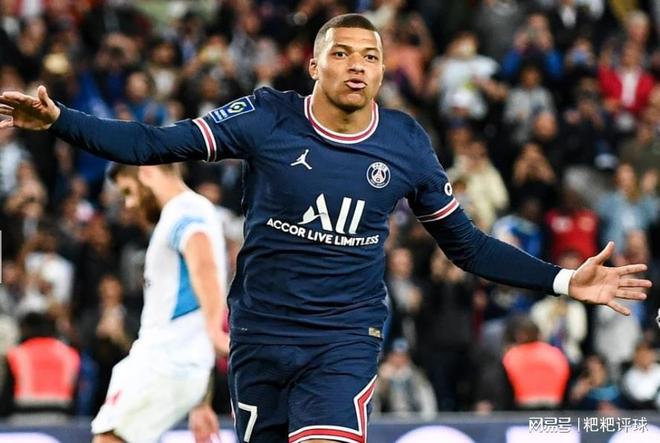 马赛训练开放日,清晨更衣室发声引欢呼,意大利杯在即,球探报告显示潜力 马赛训练开放日,清晨更衣室发声引欢呼,意大利杯在即,球探报告显示潜力