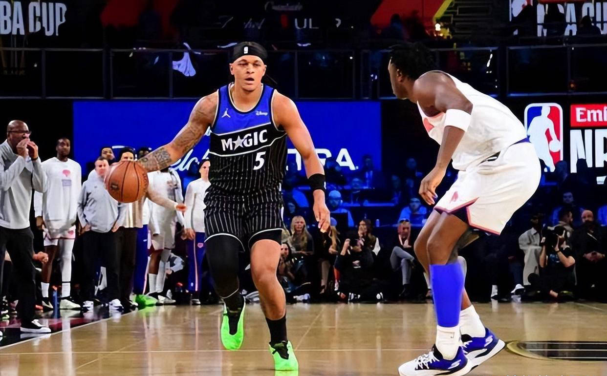 NBA常规赛今晨再迎强敌，纽约尼克斯内部沟通，主帅态度：更衣室稳定，控场能力受关注的简单介绍